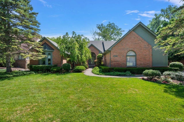 27966 Copper Creek Lane, Farmington Hills city
