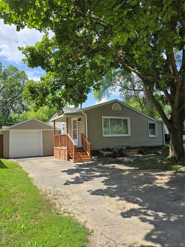 21411 Collingham Avenue, Farmington Hills city