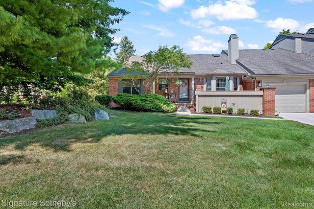 7167 Danbrooke 187, West Bloomfield charter township