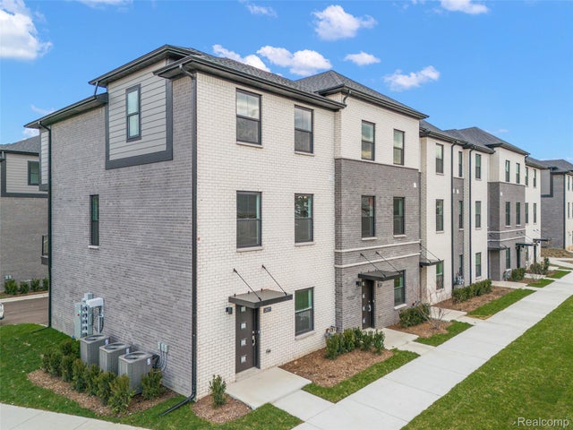 2841 Summers Place, Troy city