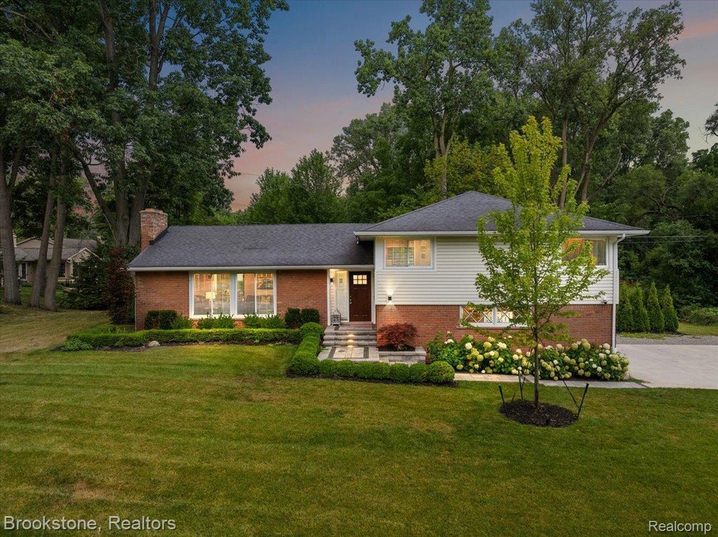 711 Hickory Heights Drive, Bloomfield Hills city