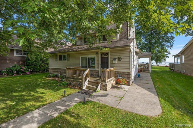 38292 Murdick Drive, New Baltimore city