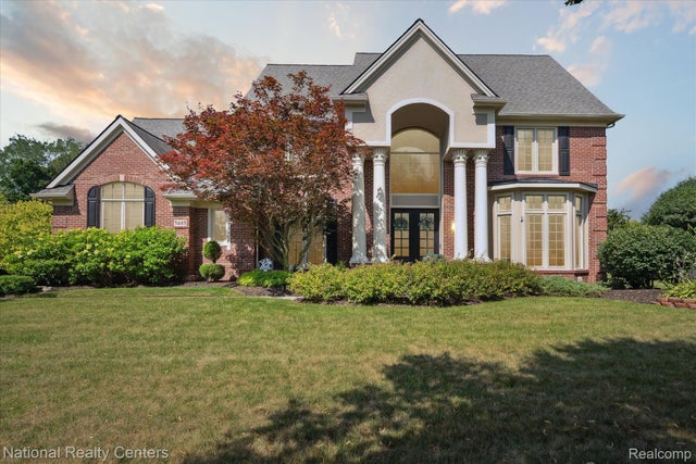 5885 Fairborn, Canton charter township