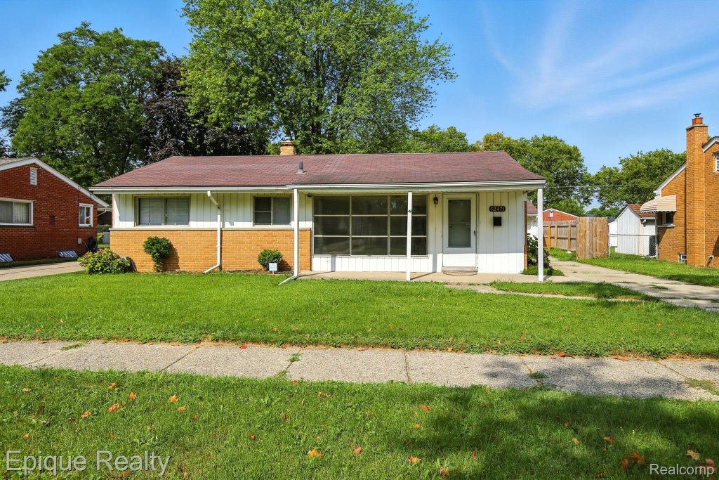 32471 Saint Annes Drive, Warren city