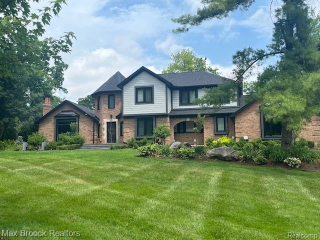 284 Woodwind Drive, Bloomfield Hills city