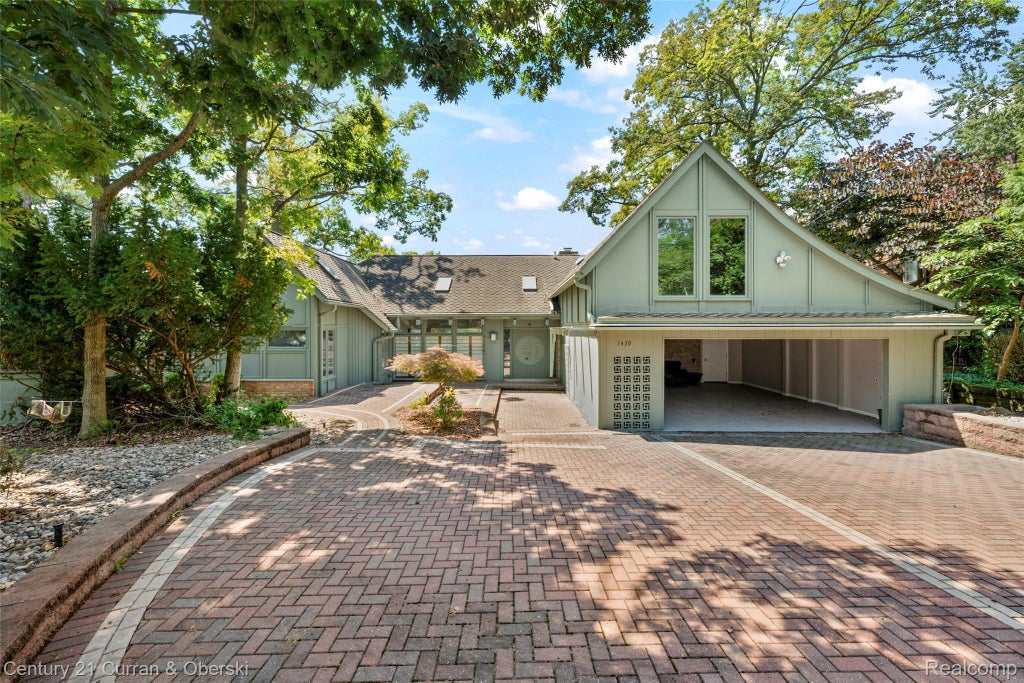 1439 Shankin Drive, Walled Lake city