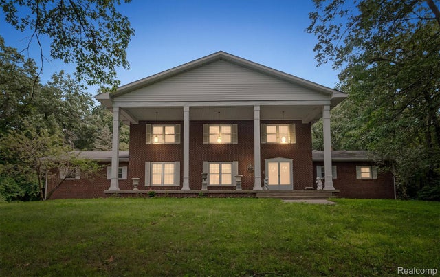 12494 Timber Ridge Trail, Ida township