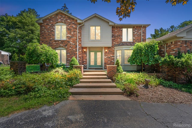5353 W Bloomfield Lake Road, West Bloomfield charter township