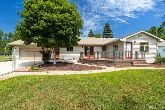 50 Schmidt Road, Kawkawlin township