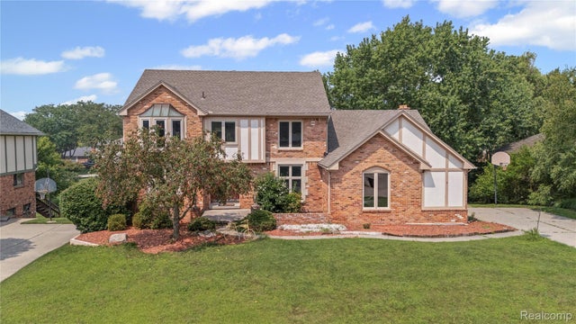 34970 Old Homestead Drive, Farmington Hills city