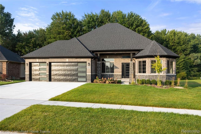 54161 Carrigan Drive, New Baltimore city