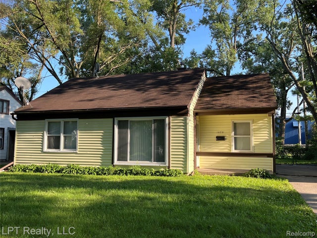 10731 Albany Street, Oak Park city