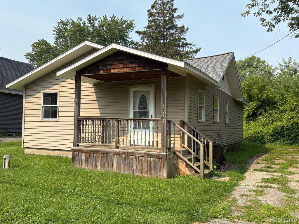 3094 S Term Street, Burton city