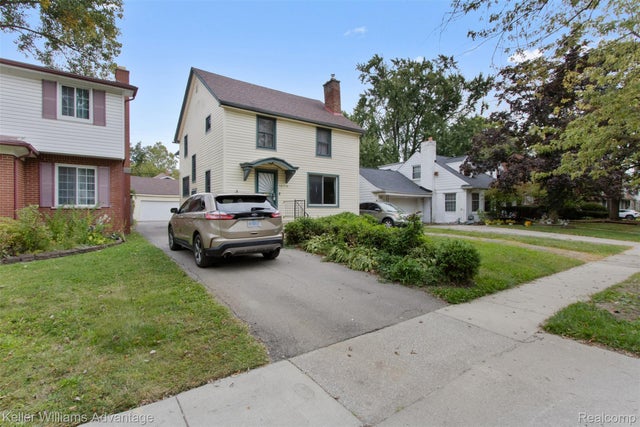 16718 Sunderland Road, Detroit city