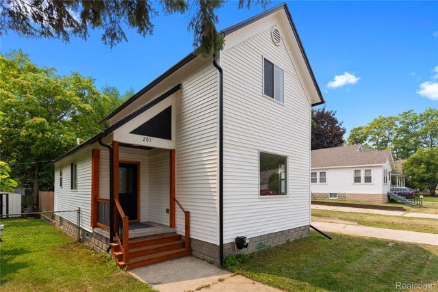 203 W Jenny Street, Bay City city