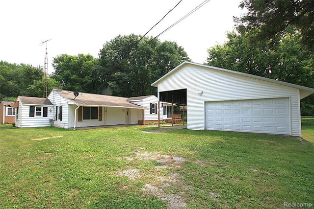 5964 Kader Drive, Flint city