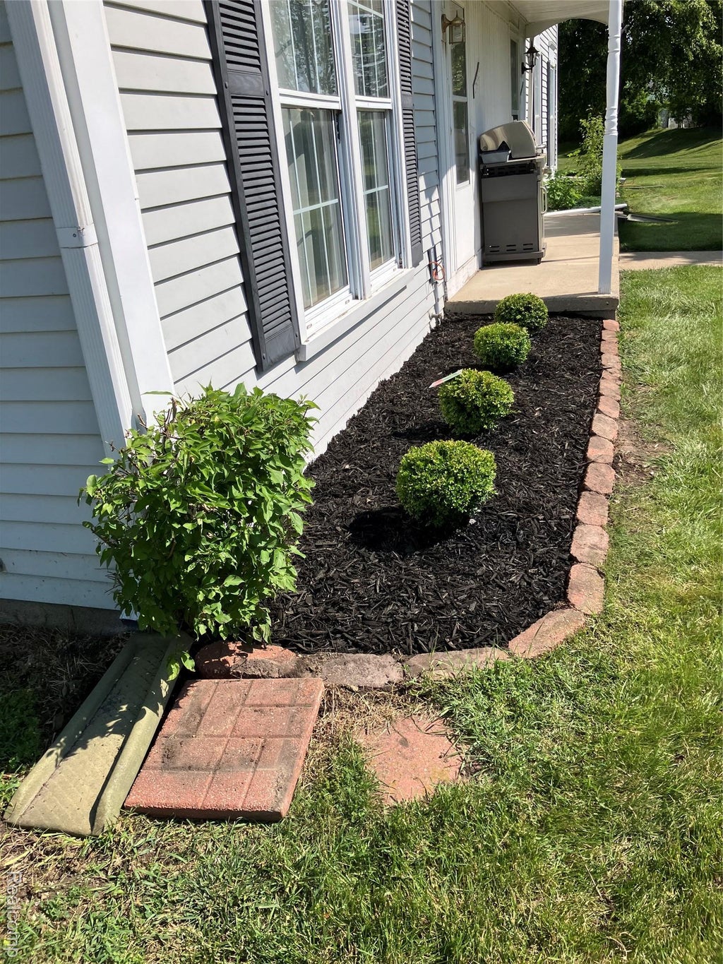 28345 Greenbriar Way, Brownstown charter township