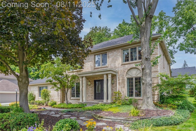 38982 Plumbrook Drive, Farmington Hills city