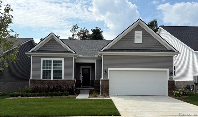 3047 Sheffield Circle, Village of Clarkston city