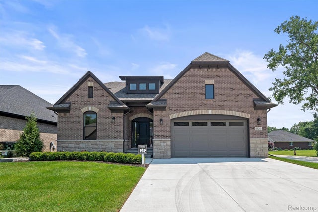 55240 Hanford Court, Shelby charter township