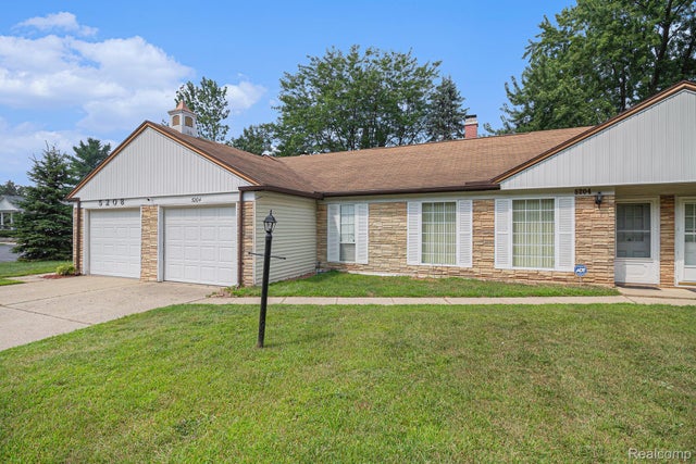 5204 Pasadena Avenue, Mt. Morris township