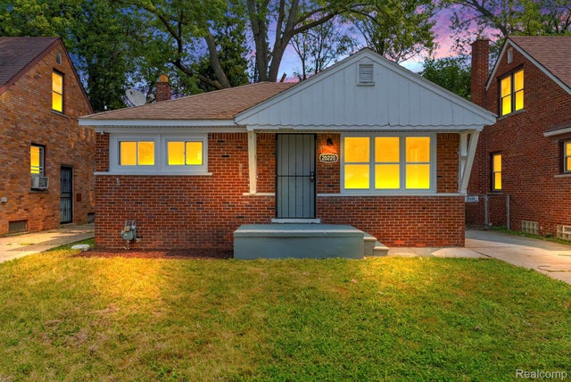 20220 Lahser Road, Detroit city