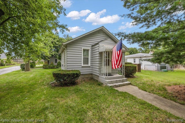1124 Holbrook Avenue, Waterford charter township