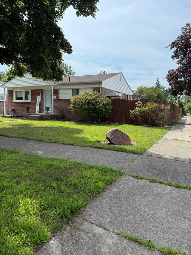 30641 Hiveley Street, Westland city