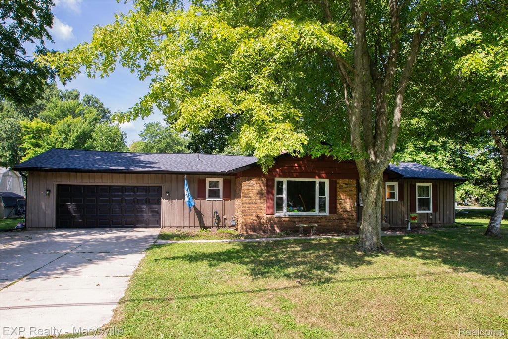 2981 Harwood Drive, Kimball township