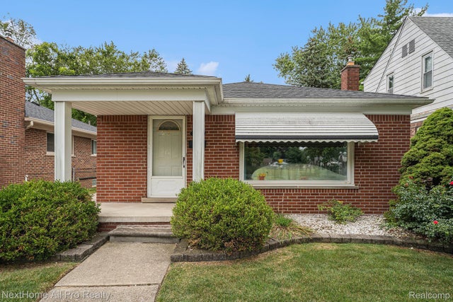 6587 Cortland Avenue, Allen Park city