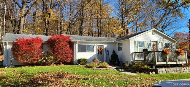 1401 Granger Road, Brandon charter township