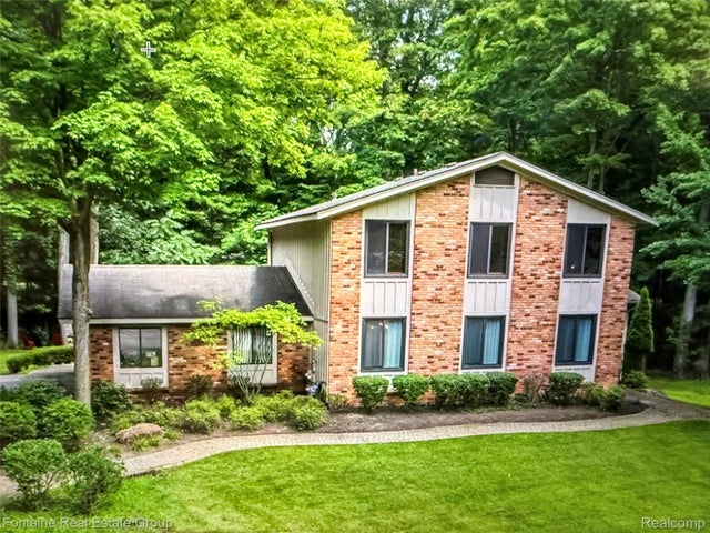 21542 Beauford Court, Farmington Hills city