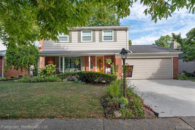 14214 Cranston Street E, Livonia city