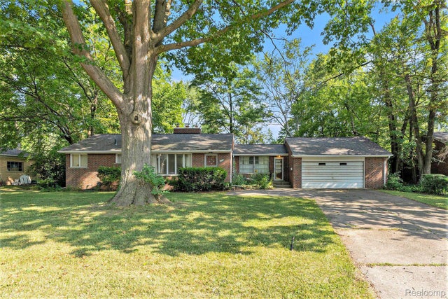 306 W 13 Mile Road, Royal Oak city