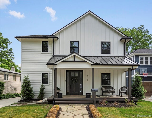 913 Roselawn Drive, Rochester city