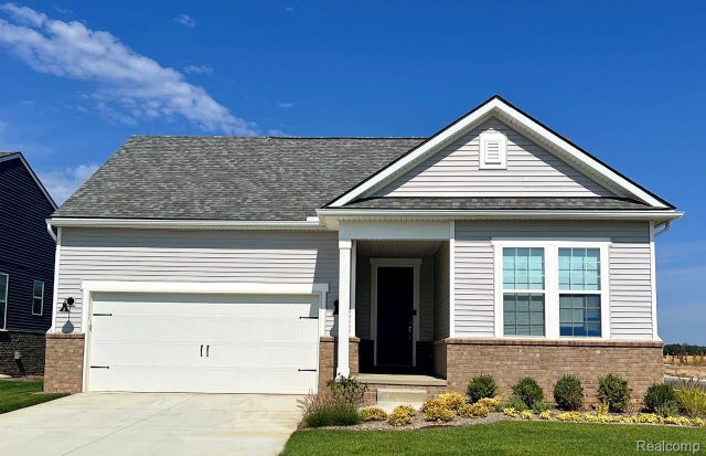 1626 Moss Drive, Milford charter township