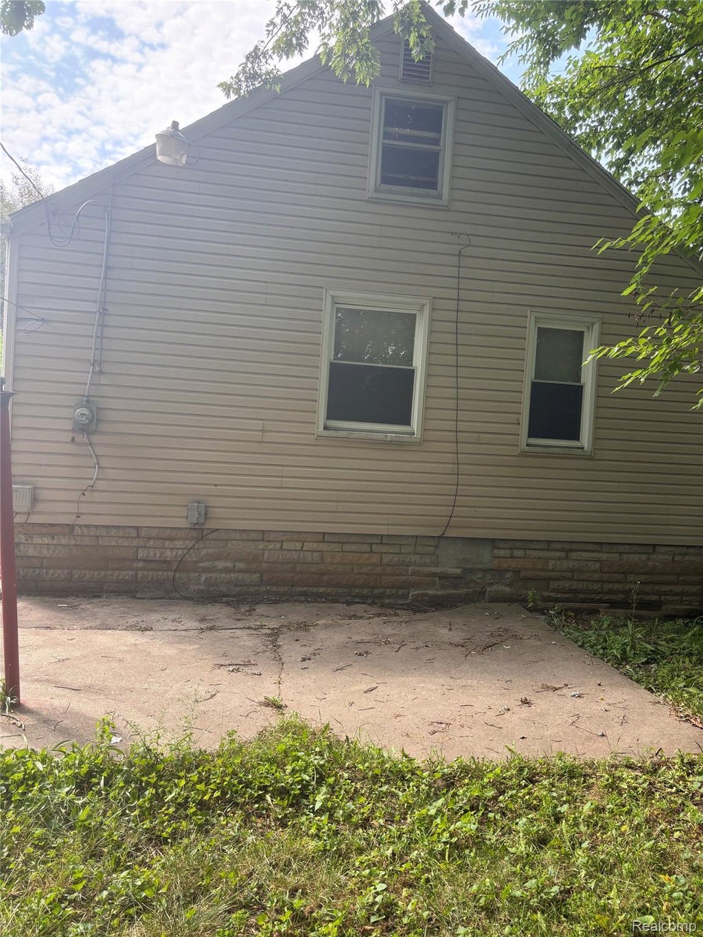 7551 Westminister Avenue, Warren city