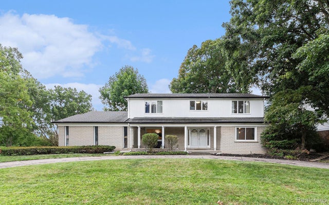 22465 Kenwyck Drive, Southfield city