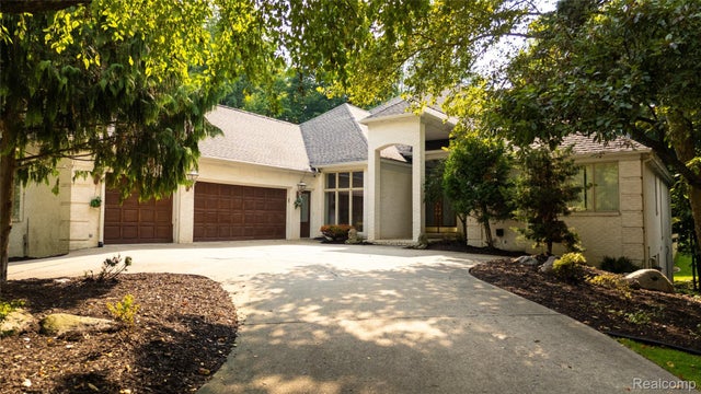 43564 Scenic Lane, Northville city