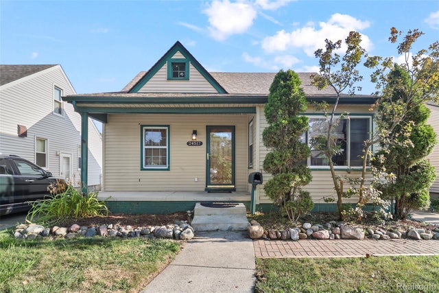 24517 Calvin Street, Dearborn city