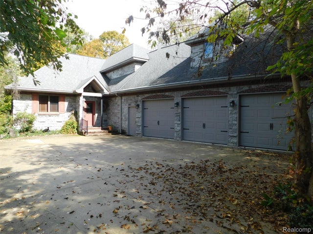 2215 Lily Court, Davison city