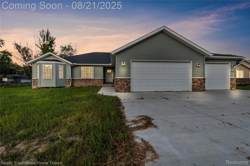 4429 River Road, East China township