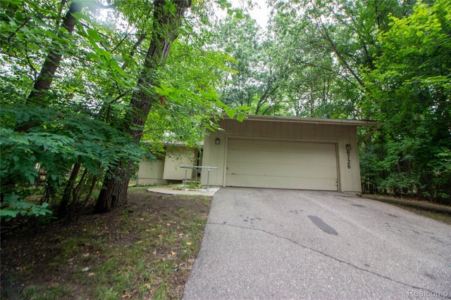 6726 Red Cedar Lane, West Bloomfield charter township