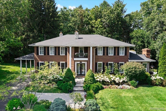 5392 Hidden Pines Drive, Brighton city