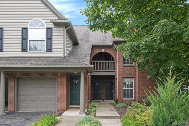 28139 Carlton Way Drive, Novi city