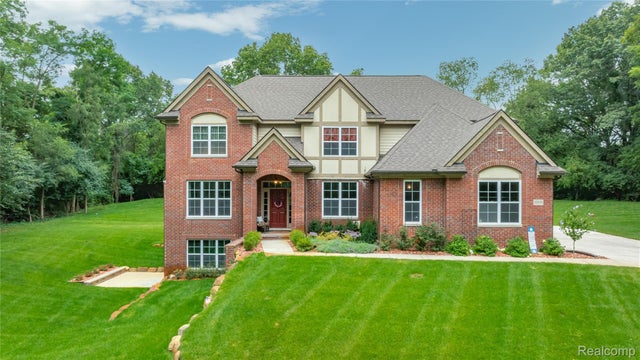 30158 Rosemond Court, Franklin village