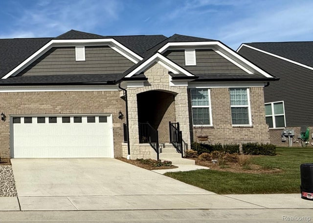 55733 Oak Pointe Drive, Shelby charter township