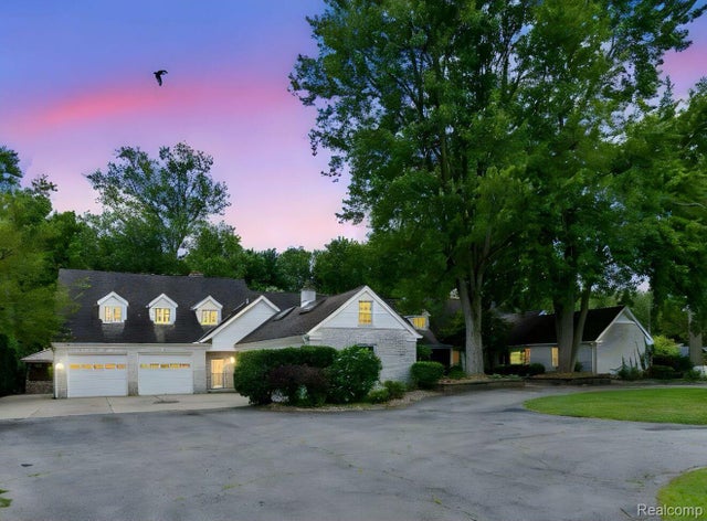 3215 Edgevale Drive, Bedford township