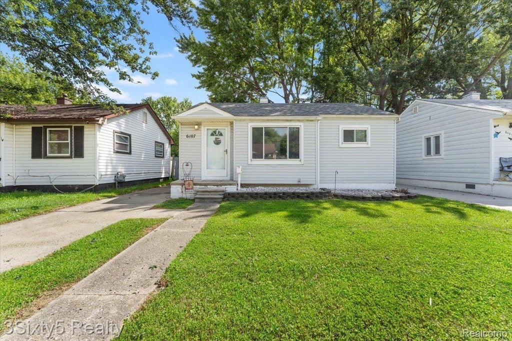 6107 John Daly Street, Taylor city