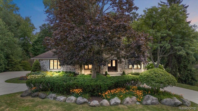 510 Hunters Crossing, Bloomfield Hills city